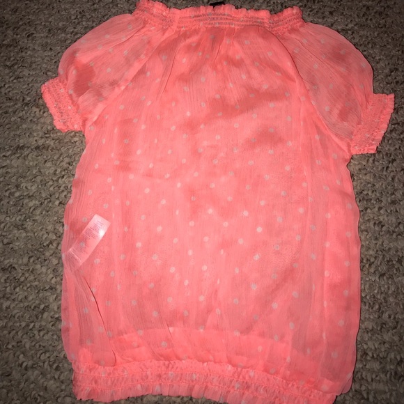 Pink shirt - Picture 2 of 2